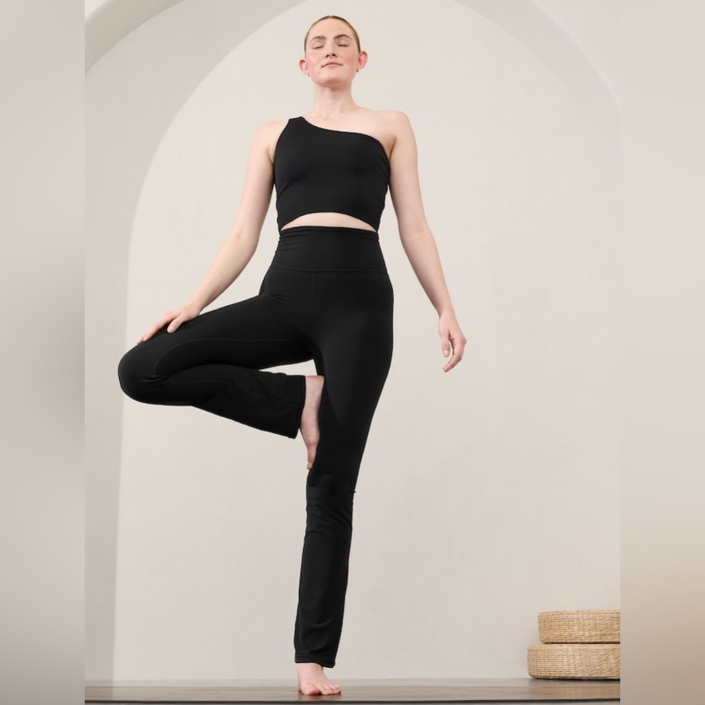 NWT Athleta Elation Straight Leg Black Pants Size XS